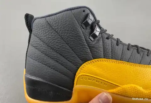 Jordan  130690-070  12 “University 130690-070 Air Gold” 0406
